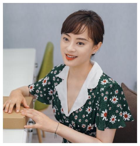 孙俪吃瓜照,太接地气了！