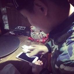 高冷吃瓜,揭秘娱乐圈的冰山一角