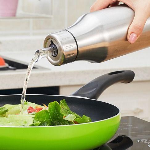 吃脆瓜抖音,脆瓜美食，一口咬下，满口生津！